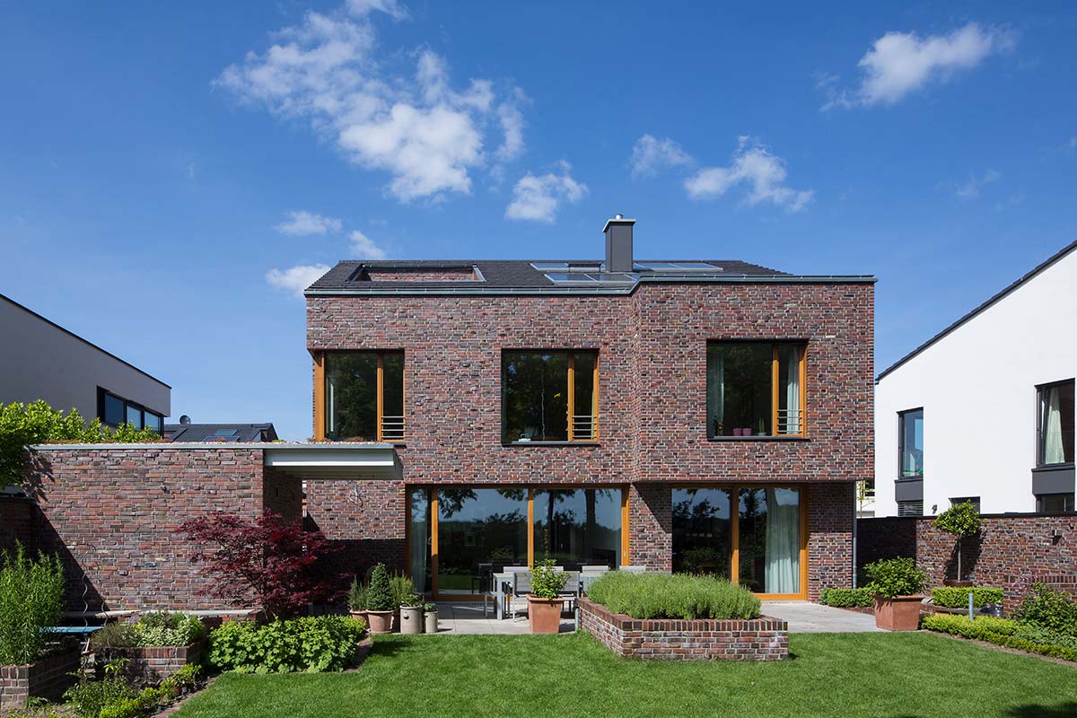 LICHTDURCHFLUTETE WOHNSKULPTUR